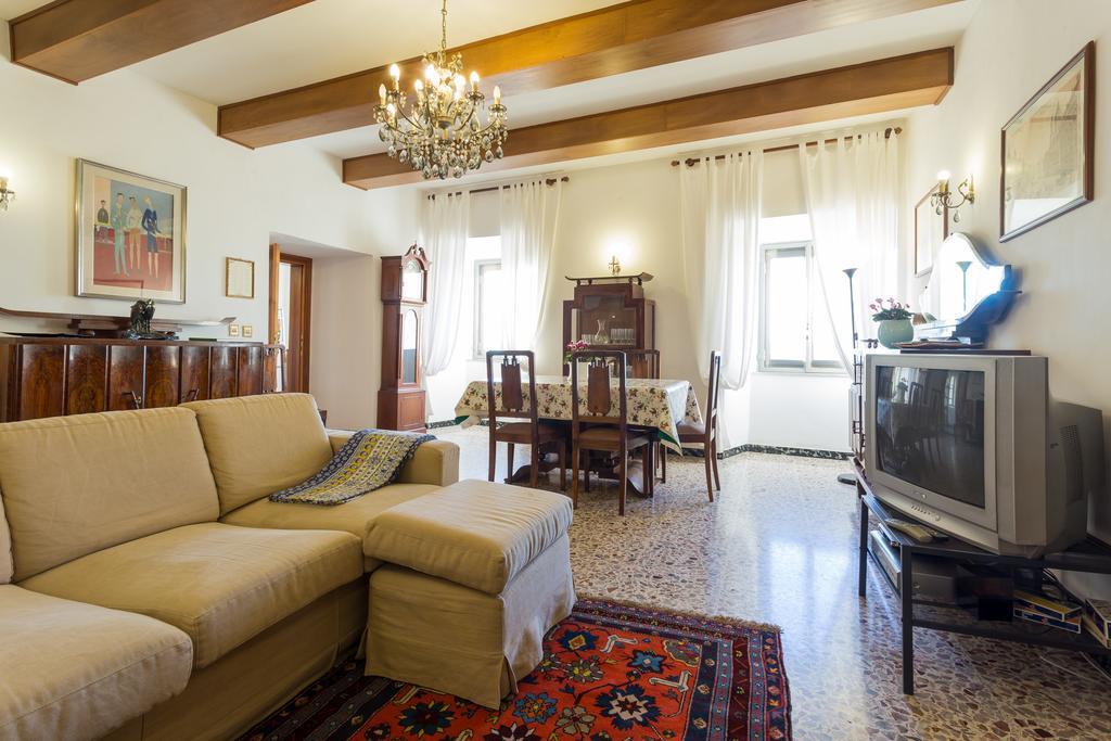 Appartamento Il Grillo Fossato di Vico ภายนอก รูปภาพ